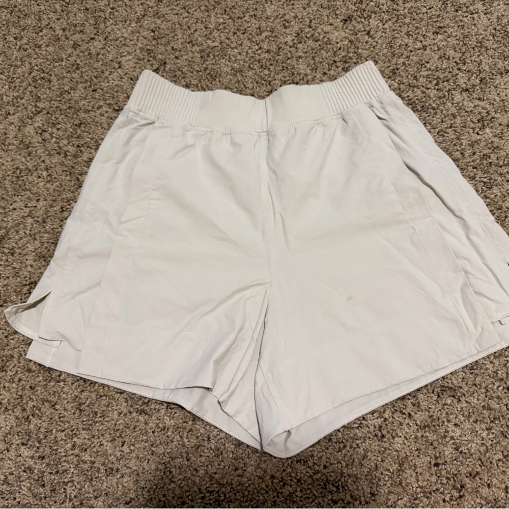 lululemon athletica stretch woven relaxed fit high-rise short